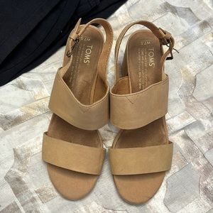 Toms beige sandals size 7.5